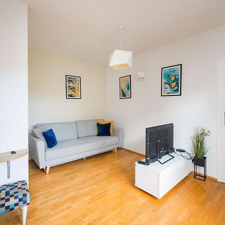Metro Mlynow Pleasant Apartament وارسو المظهر الخارجي الصورة